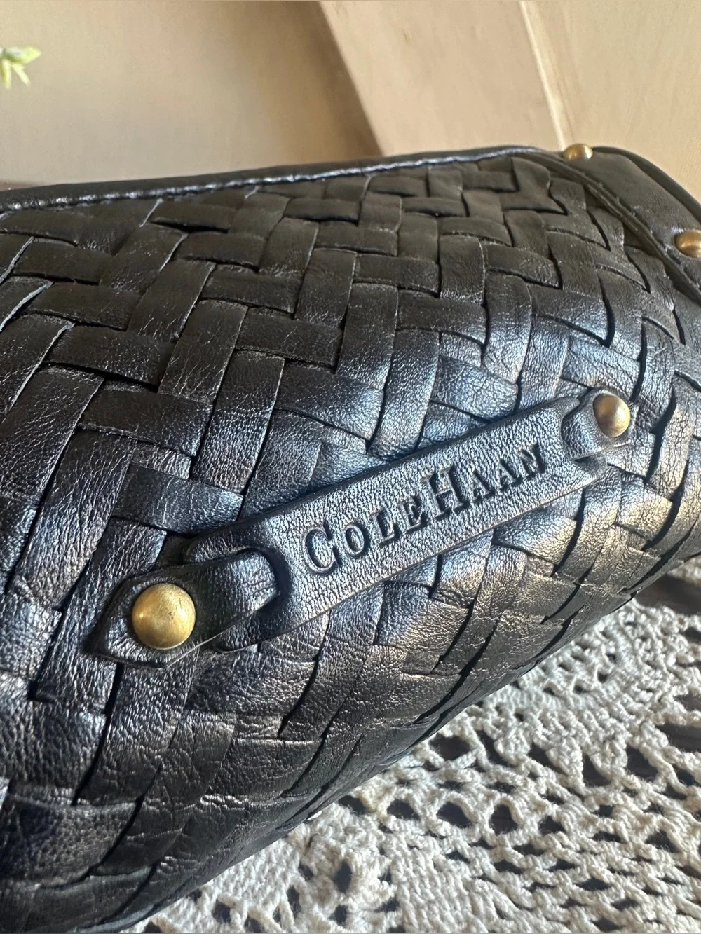 Vintage Cole Haan Woven Leather Barrel Wristlet / Mini Bag – Black - Picture 7 of 9